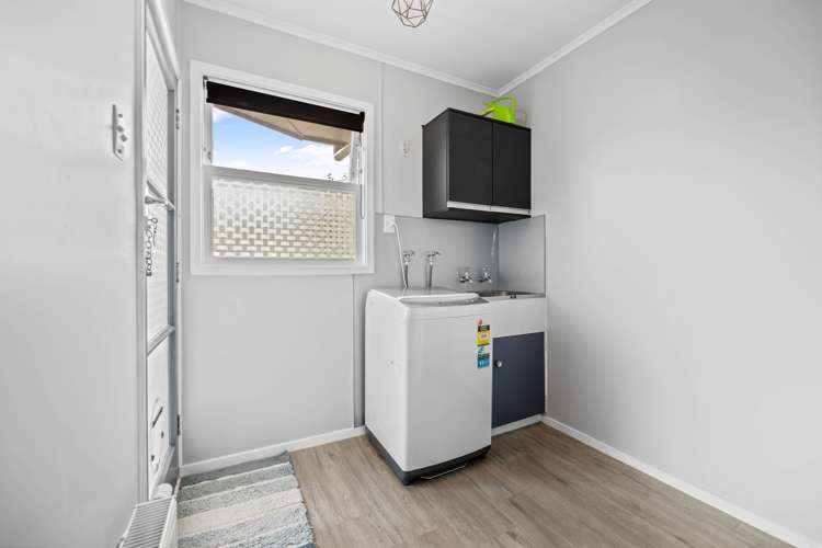 329 Cobham Drive Hillcrest_7