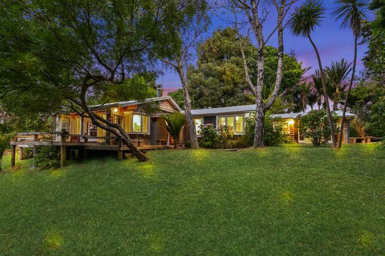 103 Hinau Road Muriwai Valley_10