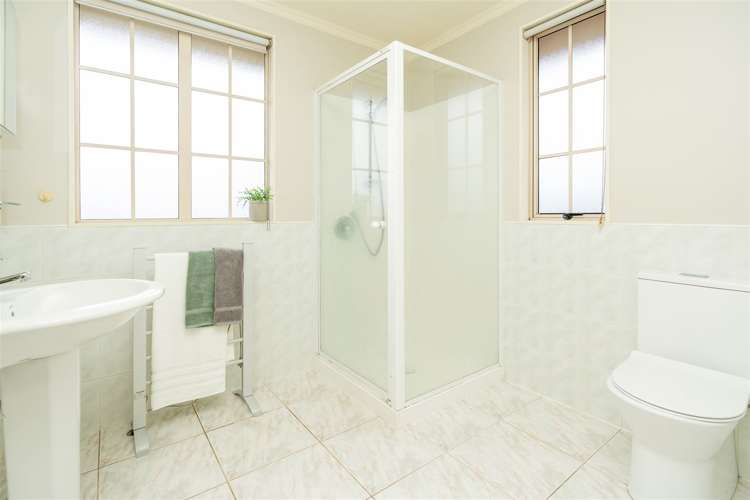 37 Nielsen Gardens Rototuna_10