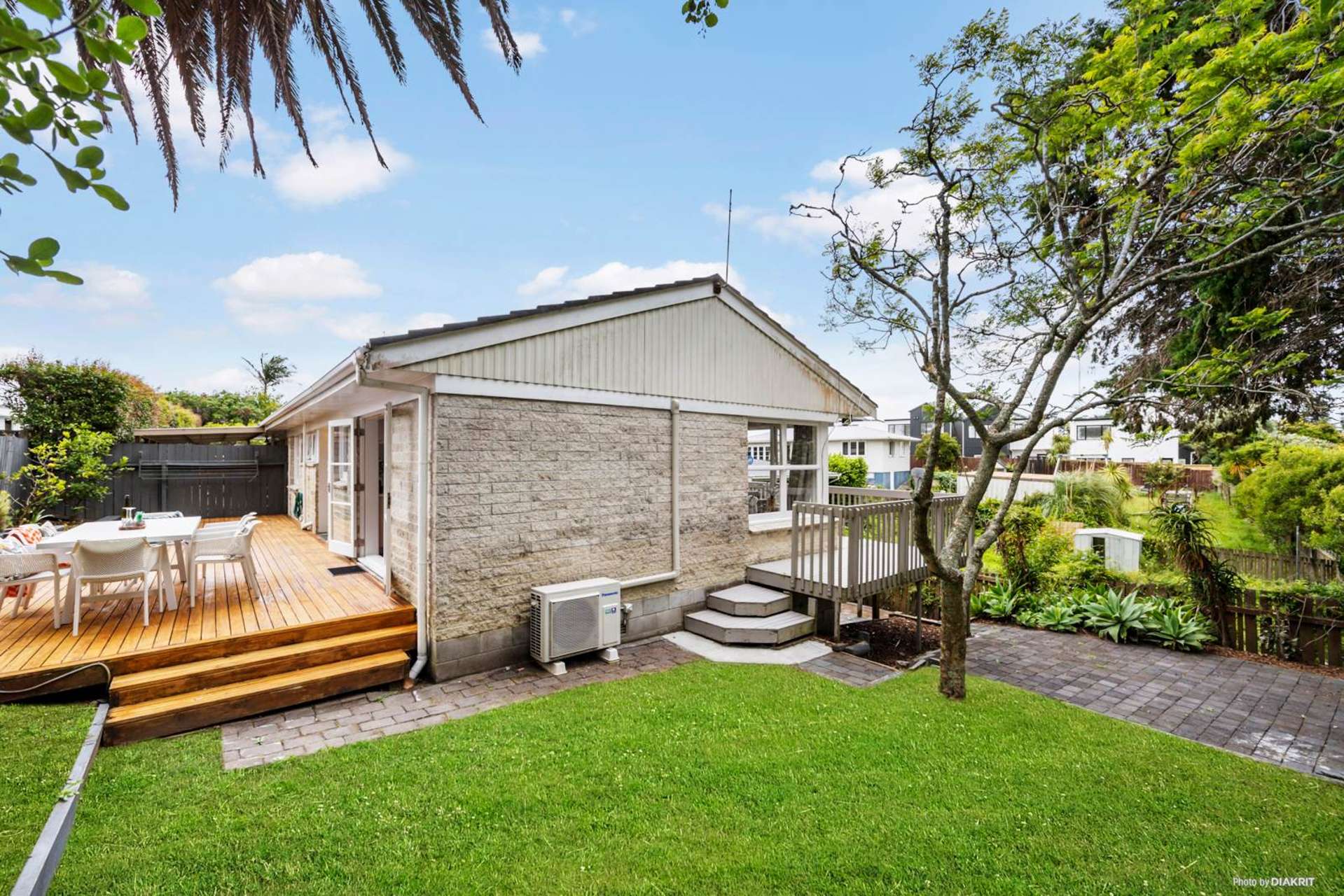 2/112 Ennis Avenue Pakuranga Heights_0