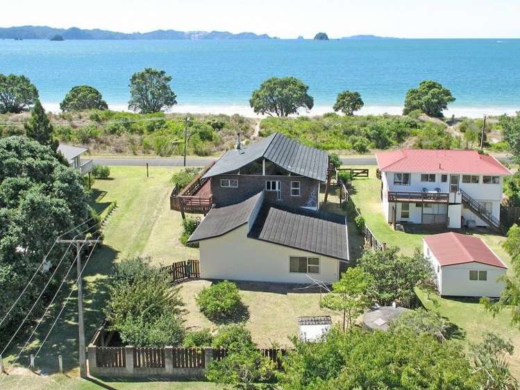 9 Marine Parade Cooks Beach_26