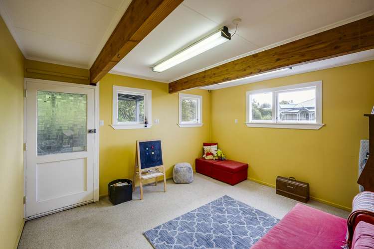 18 France Road Bluff Hill_19