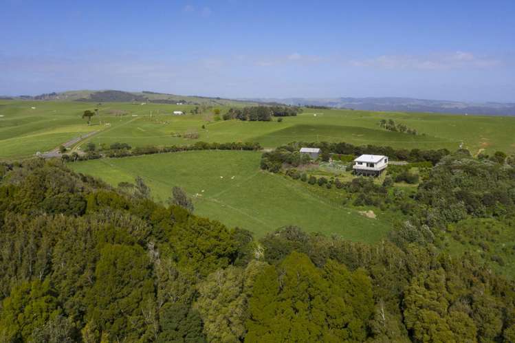 352 Te Papatapu Road Raglan_36