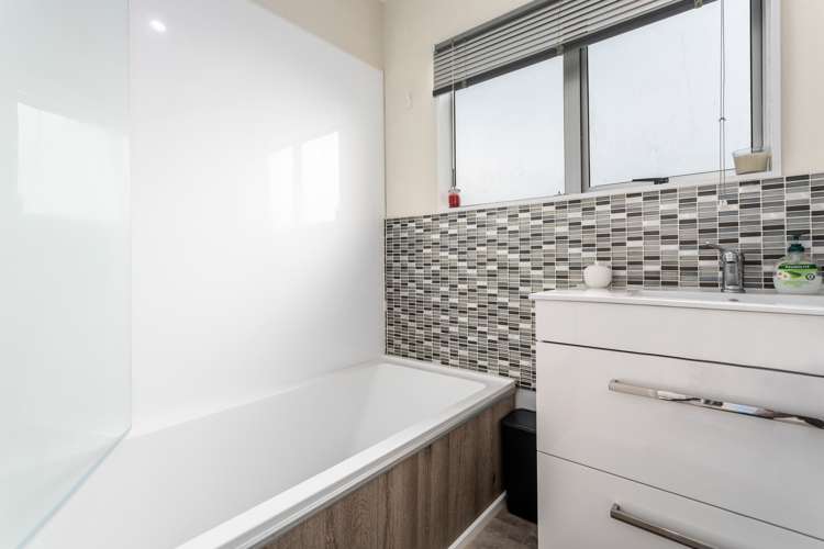 86 Main Street Edgecumbe_16