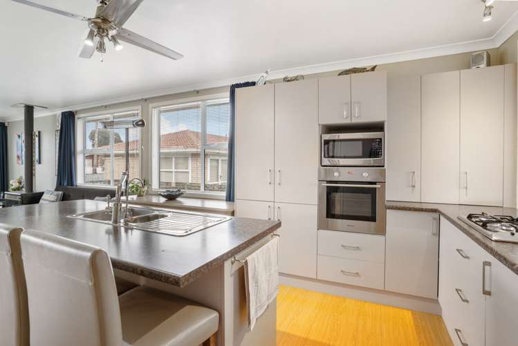 14 Garth Place Manurewa_12