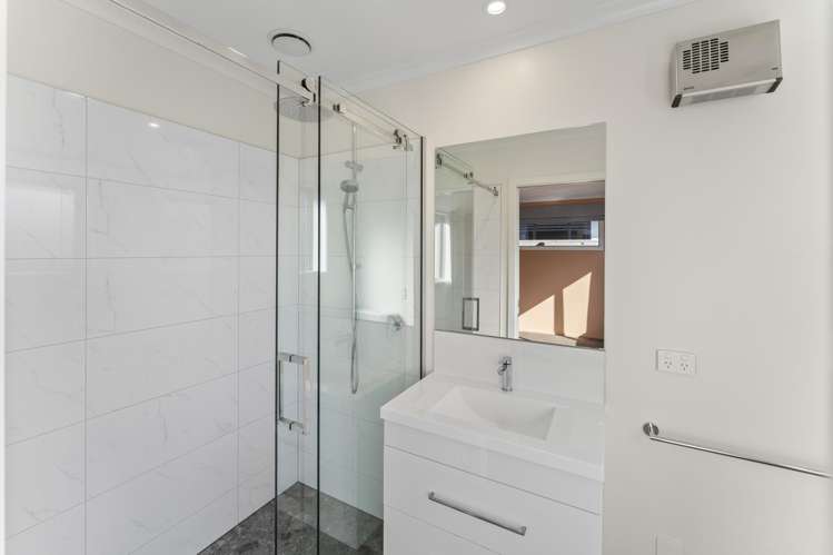 43 Camberley Road Richmond_21