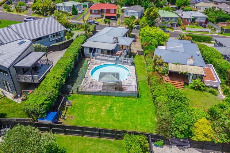 8 Pikitea Road Mangere Bridge_20