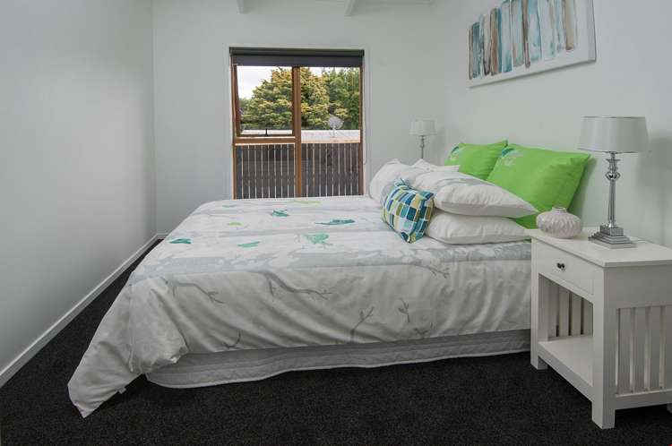 5 Taipari Road Te Atatu Peninsula_11