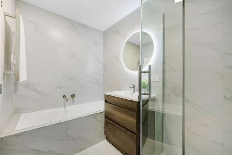 20/163-165 Lake Road Belmont_18