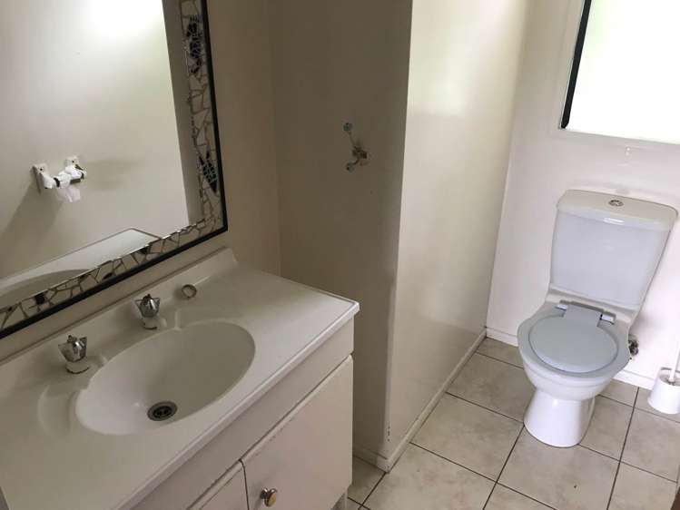 158 Puke Road Kumeu_13