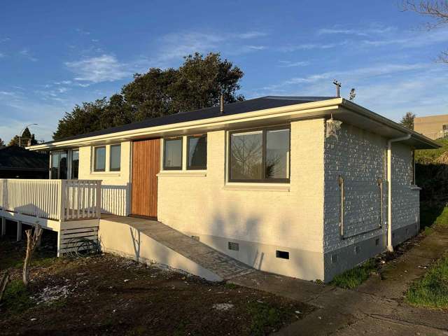 Stunning 3-Bedroom Renovated Home, Prime Location