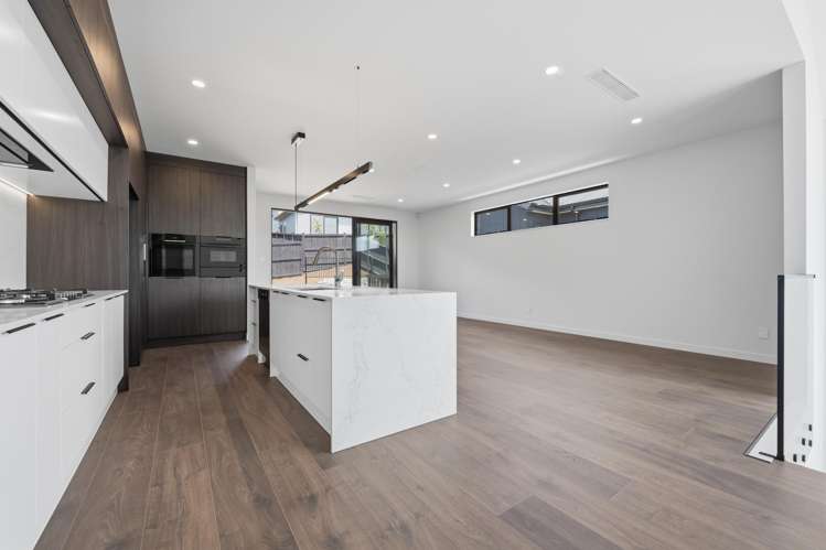 5 Halcyon Bay Lane Orewa_21