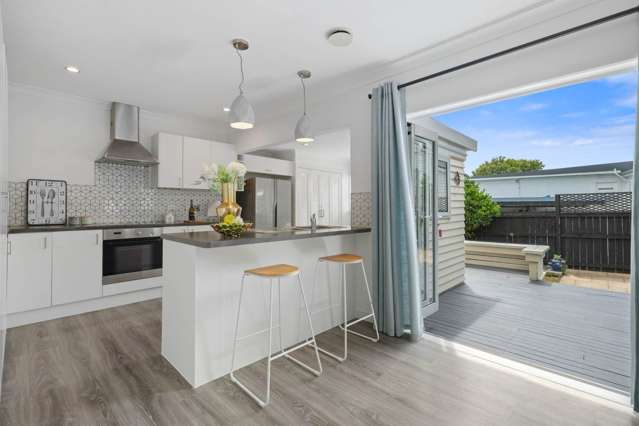 1/29 Gloria Avenue Te Atatu Peninsula_4