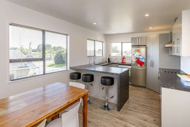 56 Martin Road Paraparaumu Beach_1