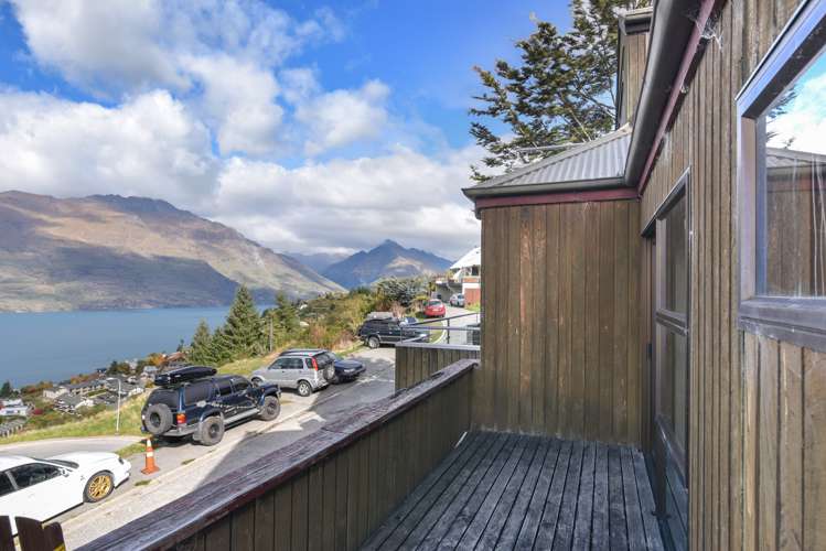 118b Wynyard Crescent Fernhill/Sunshine Bay_15