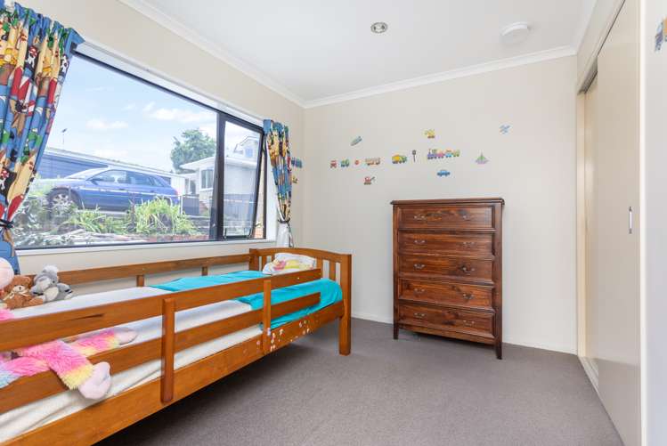 25a Chorley Avenue Massey_9