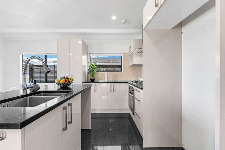 2/73 Russell Road Manurewa_8