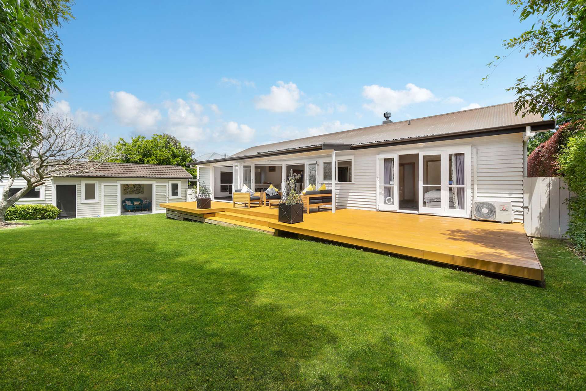51 Tawhiri Road One Tree Hill_0