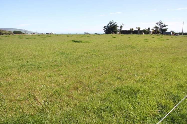 11 Thomas Road Orepuki_3