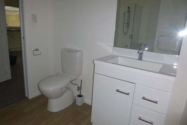 94 Sunstone Crescent 11303_3