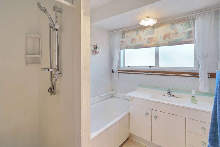 14 Seadown Crescent Amberley_14