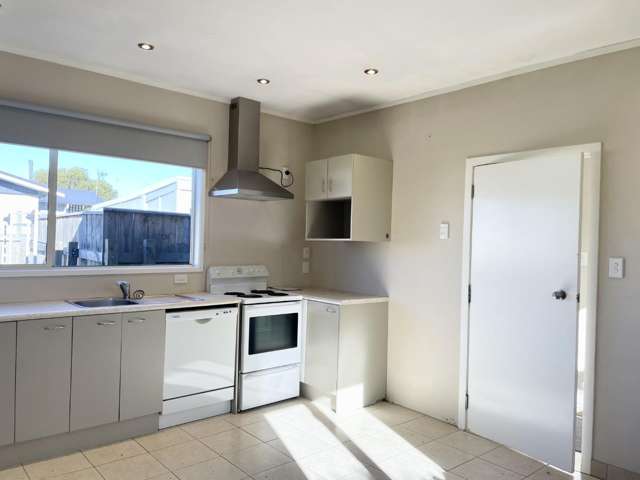 920A Dufferin Street 10474_1