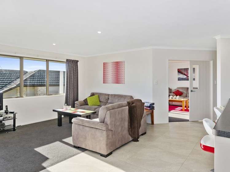 33 Merlot Drive Pyes Pa_21