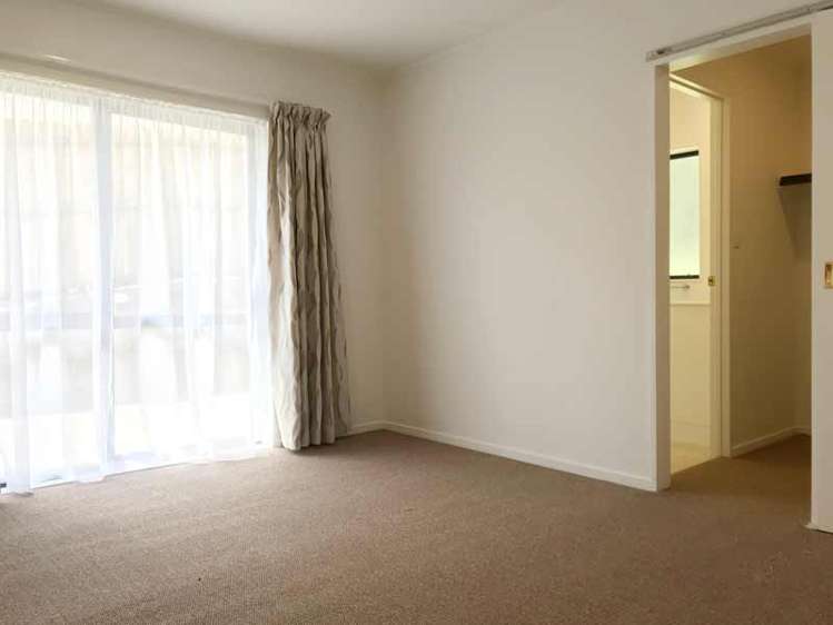 17b Eske Place Highland Park_12