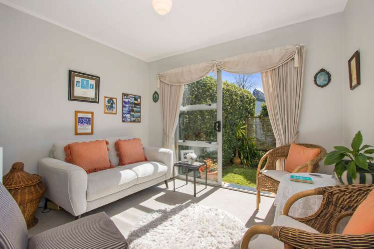 2 Adela Stewart Drive Athenree_10