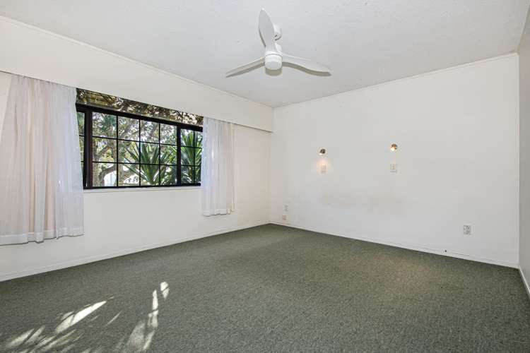 51 First Avenue Avenues_15