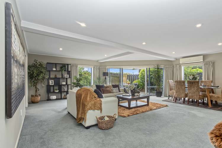 2/3 Hostel Access Road Eastern Beach_5