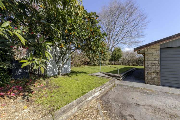 35 Old South Road Okato_21