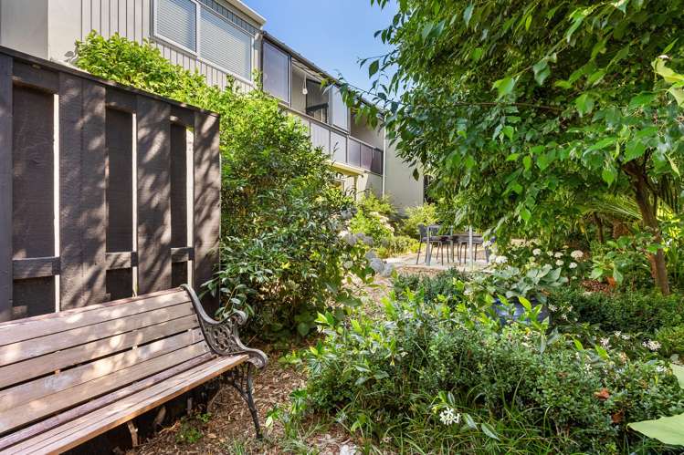 2/38 Challenger Street St Heliers_22