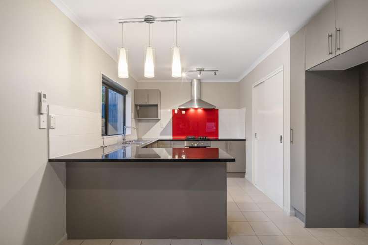 19A Kelwyn Road Kelston_8