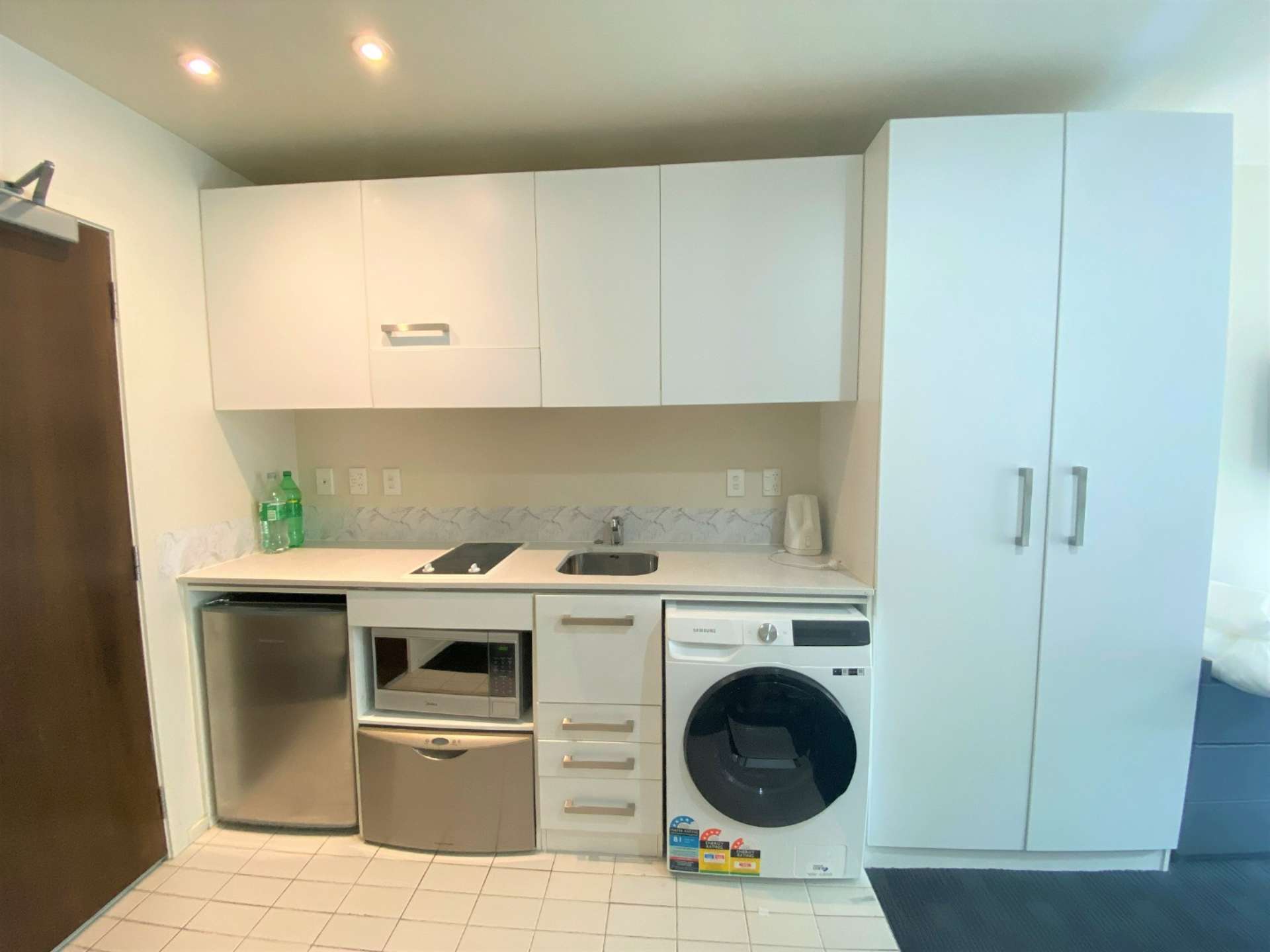 713/10 The Quadrant, Waterloo Street City Centre_0