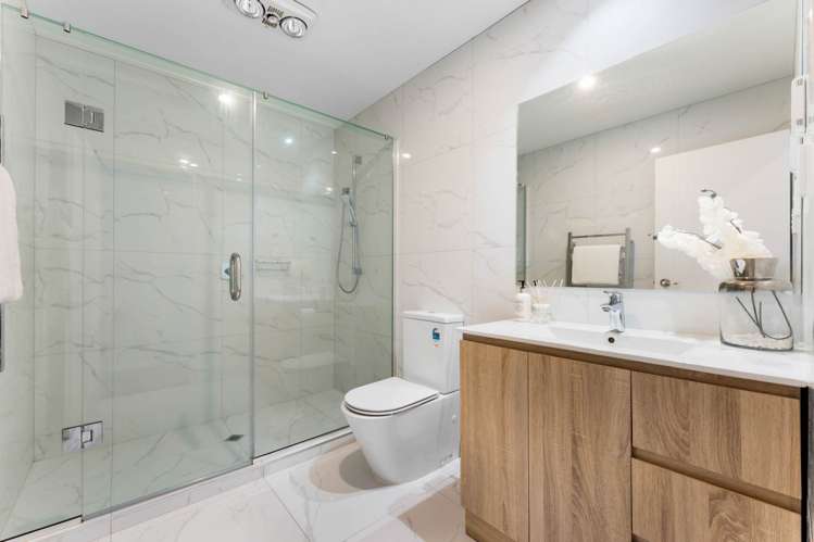 2A & 2B Crystal Avenue Glendene_8