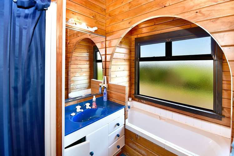 3020 Kaipara Coast Highway Glorit_17