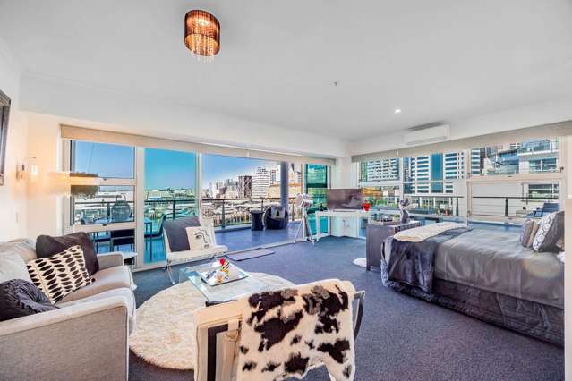 Renovated, Fantastic location and waiting for you
