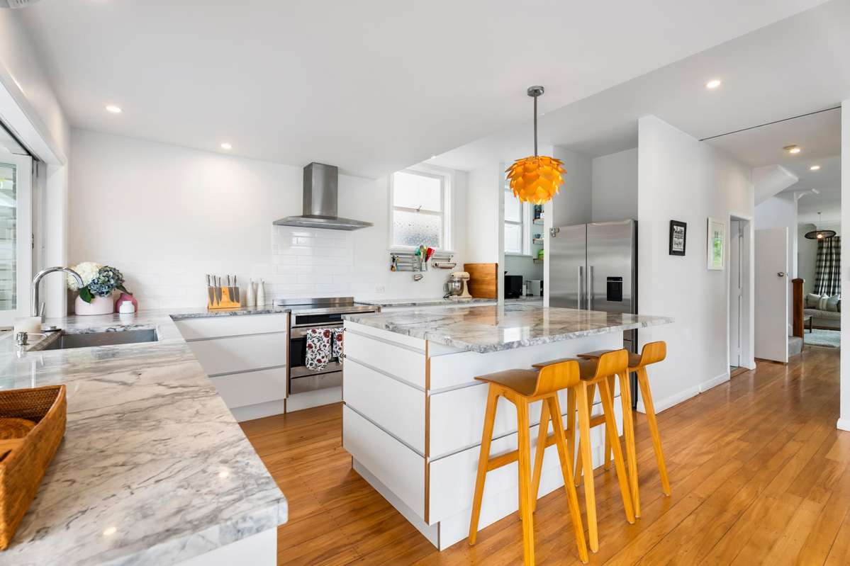 28 Glen Atkinson Street_1