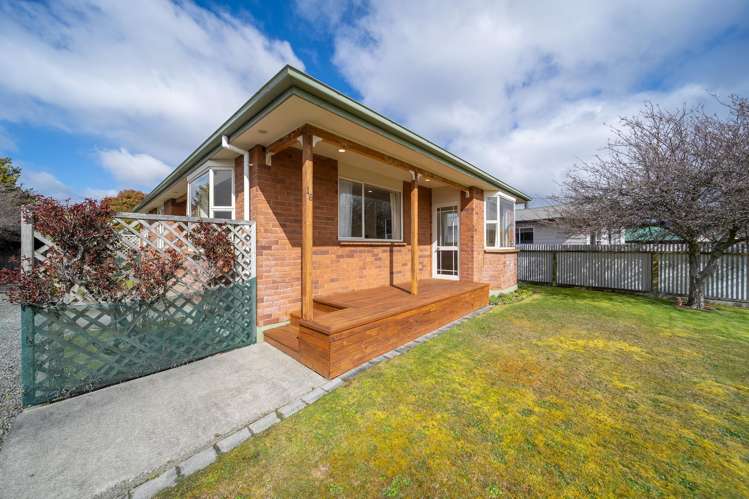 16 Govan Drive Te Anau_19