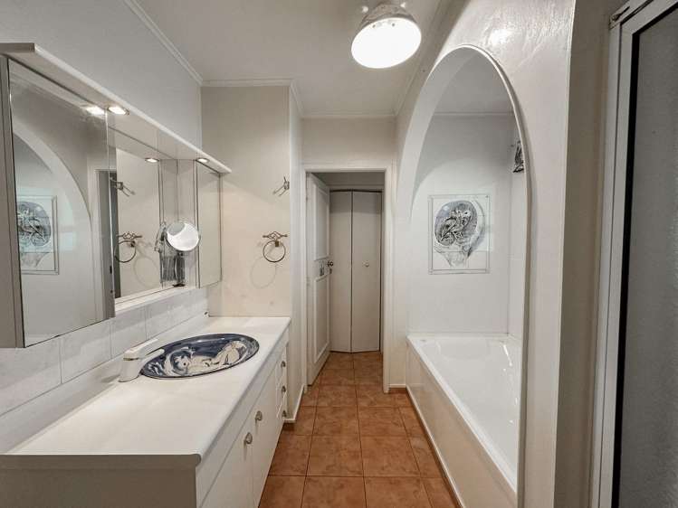 146 Commercial Street Takaka_14