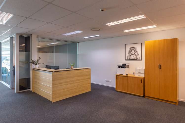 Unit 17, 2 Barry Hogan Place Riccarton_2