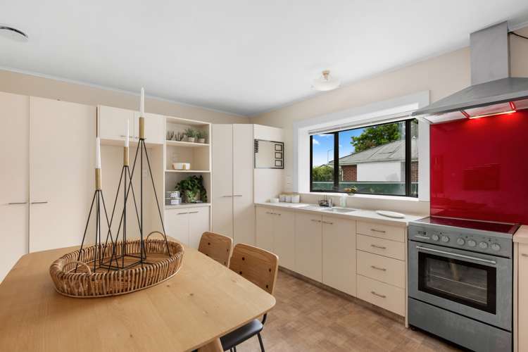 1/40 Grimseys Road Redwood_5