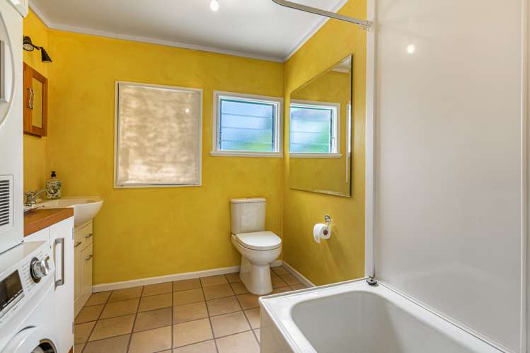 16 Shelly Beach Road Surfdale_26