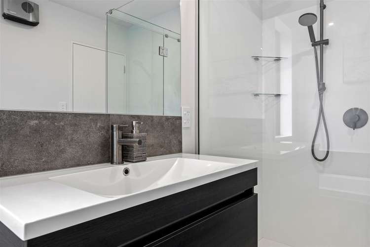 47 Quinn Crescent Woodend_13