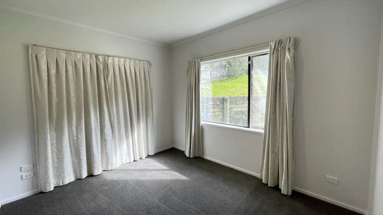 80 Waldorf Crescent Orewa_13