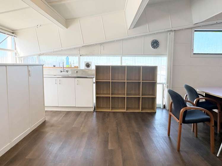 Unit J/4 Morrin Road Mt Wellington_7