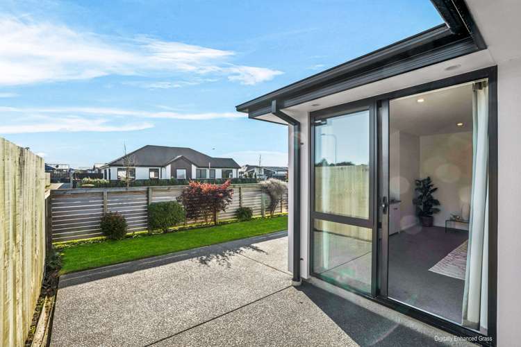 5 Romney Drive Belfast_11