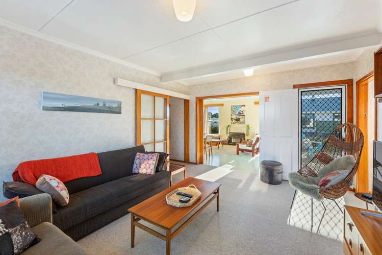 5 Toi Street Otaki Beach_12