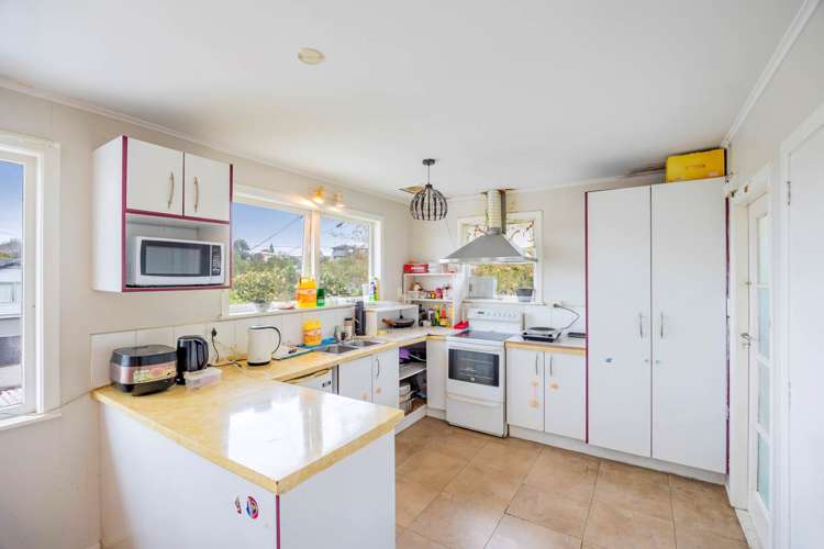 14 Dickey Street New Windsor_16